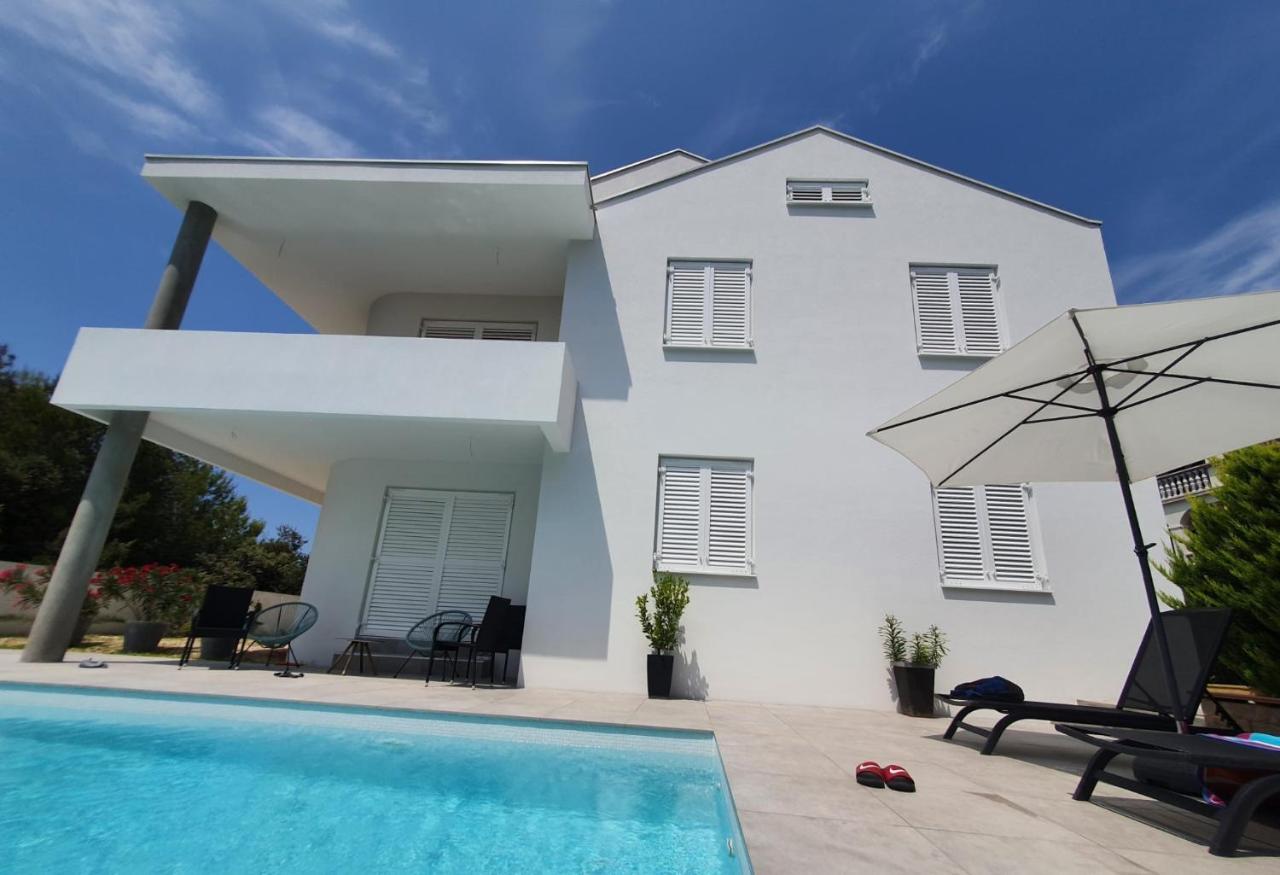 Haus Dalmatia With Heated Pool Appartement Bibinje Buitenkant foto
