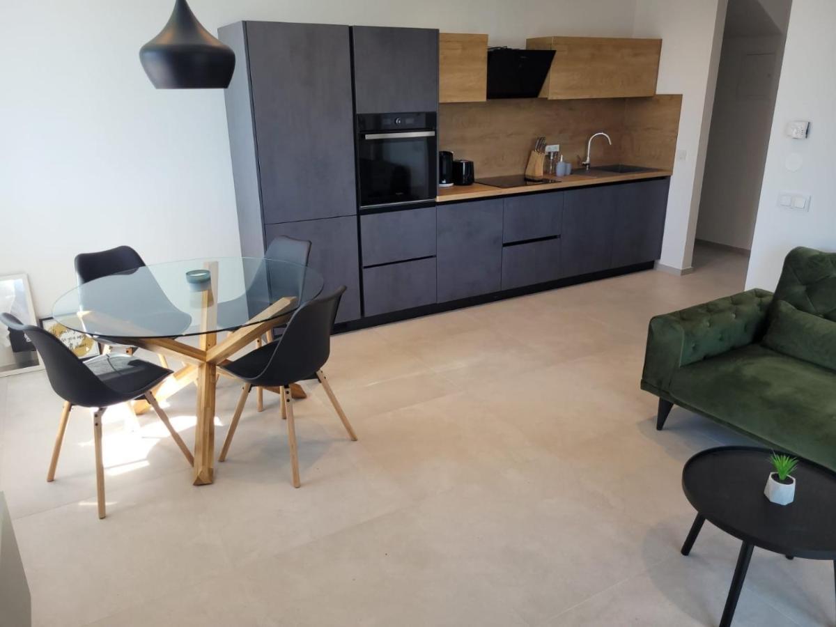 Haus Dalmatia With Heated Pool Appartement Bibinje Buitenkant foto