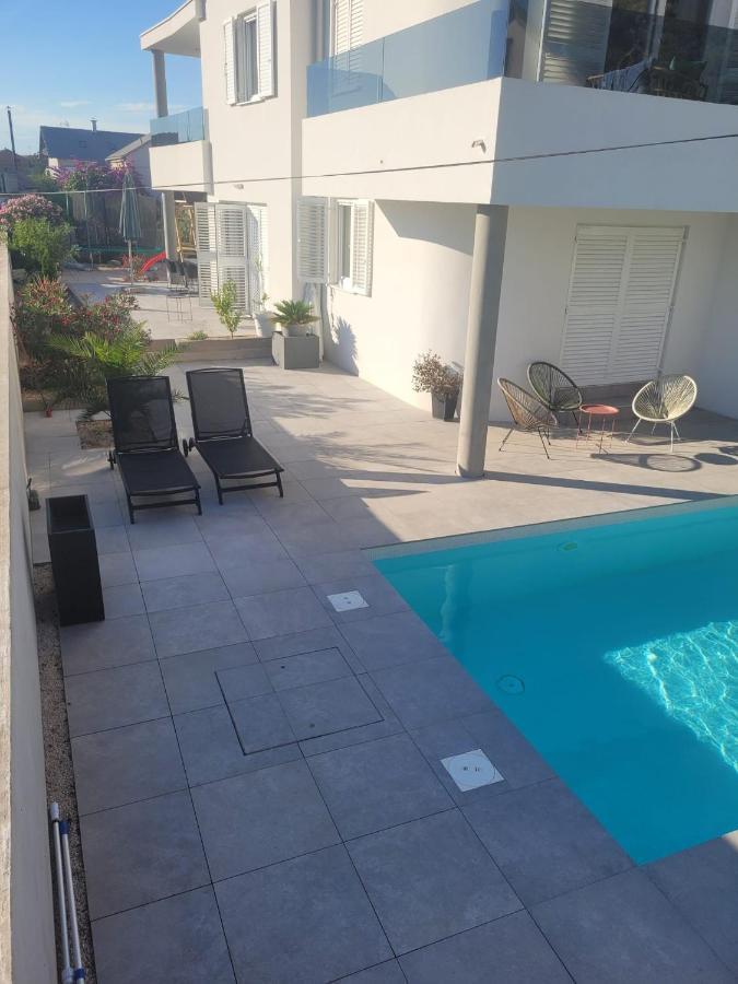 Haus Dalmatia With Heated Pool Appartement Bibinje Buitenkant foto
