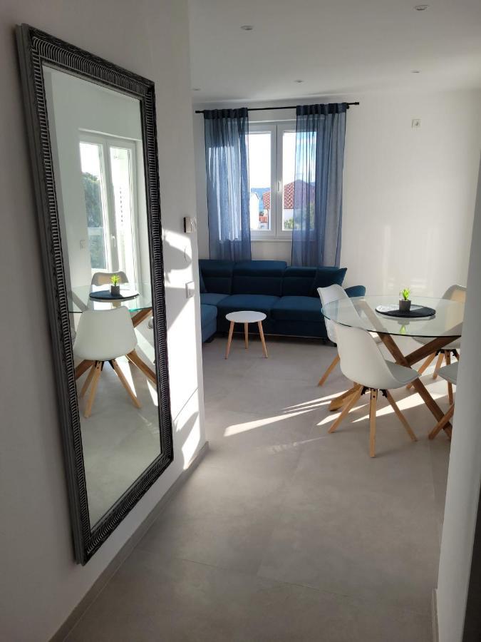 Haus Dalmatia With Heated Pool Appartement Bibinje Buitenkant foto