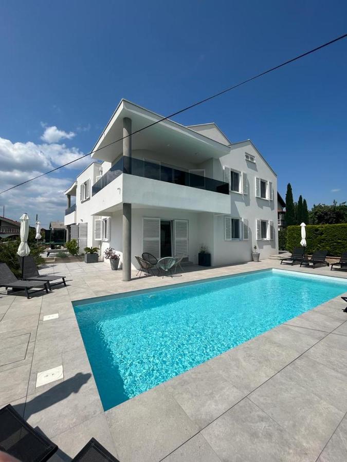 Haus Dalmatia With Heated Pool Appartement Bibinje Buitenkant foto