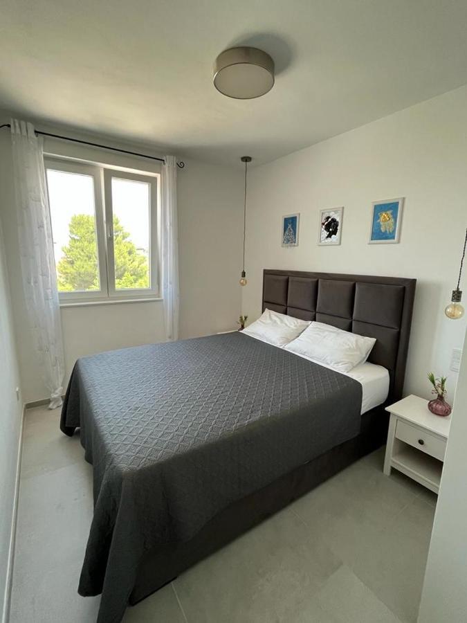 Haus Dalmatia With Heated Pool Appartement Bibinje Buitenkant foto