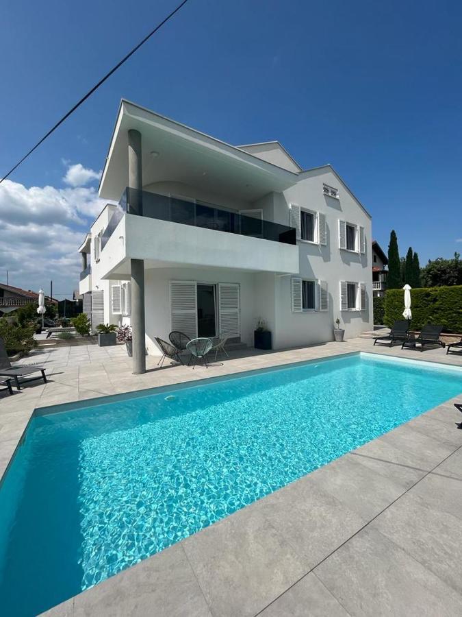 Haus Dalmatia With Heated Pool Appartement Bibinje Buitenkant foto
