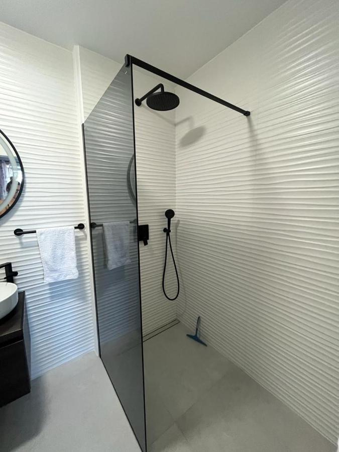 Haus Dalmatia With Heated Pool Appartement Bibinje Buitenkant foto
