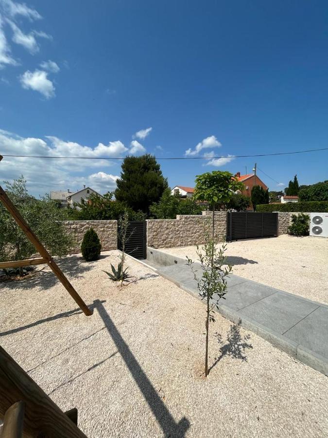 Haus Dalmatia With Heated Pool Appartement Bibinje Buitenkant foto