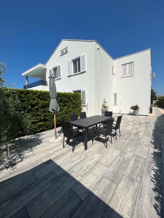 Haus Dalmatia With Heated Pool Appartement Bibinje Buitenkant foto