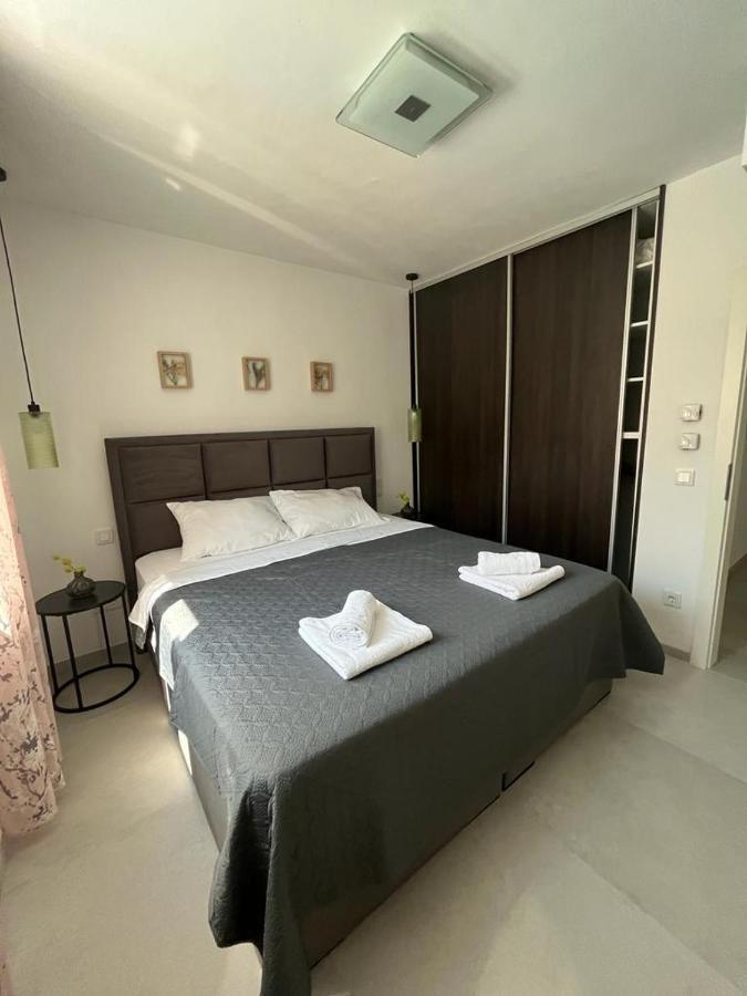 Haus Dalmatia With Heated Pool Appartement Bibinje Buitenkant foto